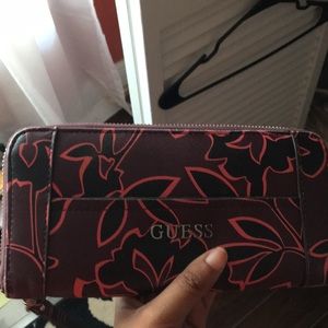GUESS wallet